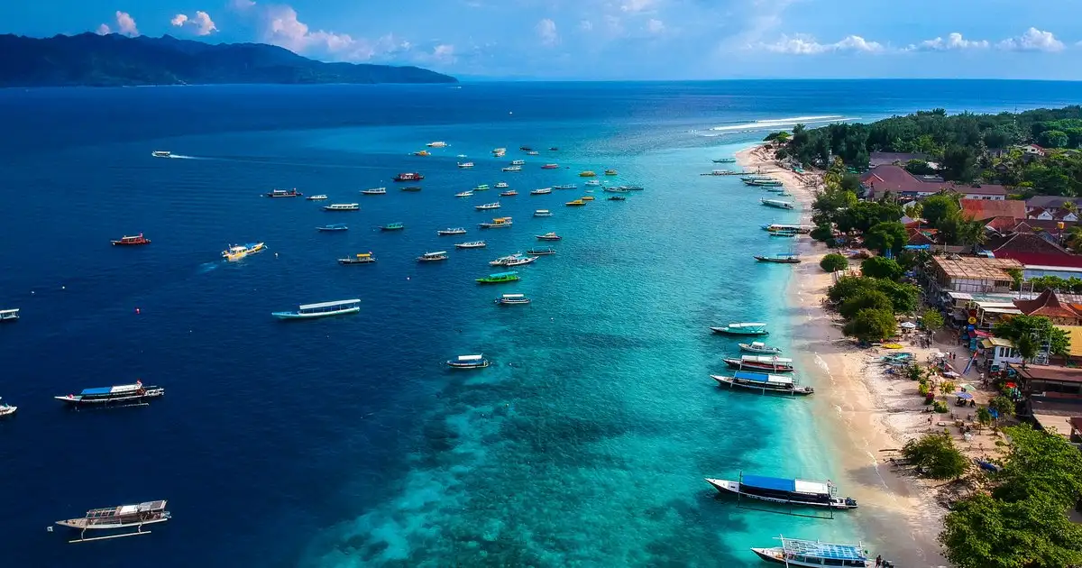 Kuta Beach Lombok Island Tour – 8 Hours