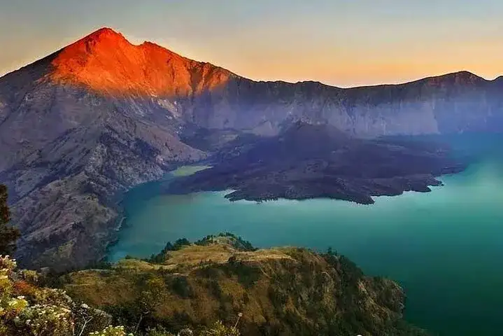 Compressed – 2 Days & 1 Night (Including Rinjani Summit)