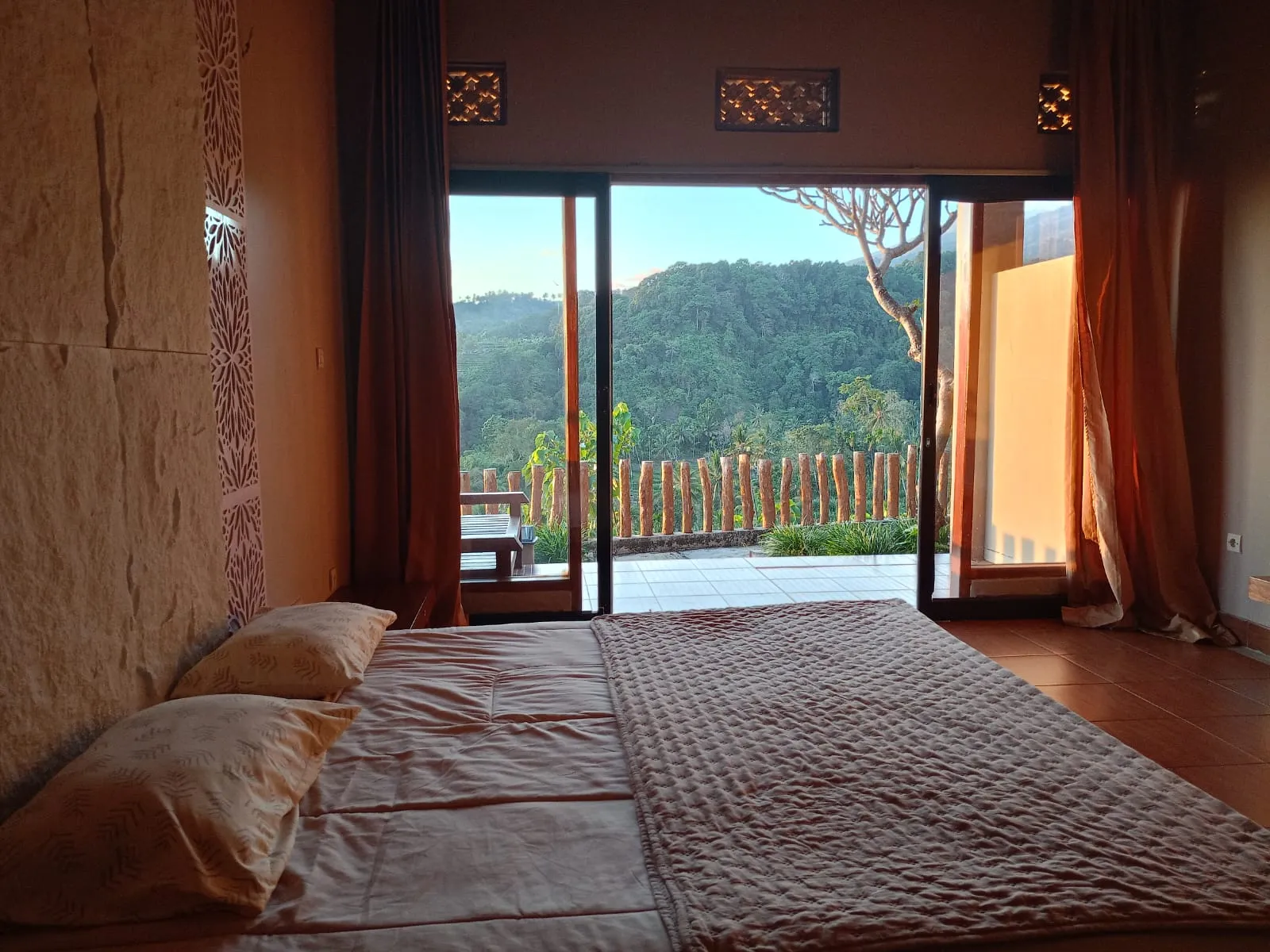 Senaru Lodge Image