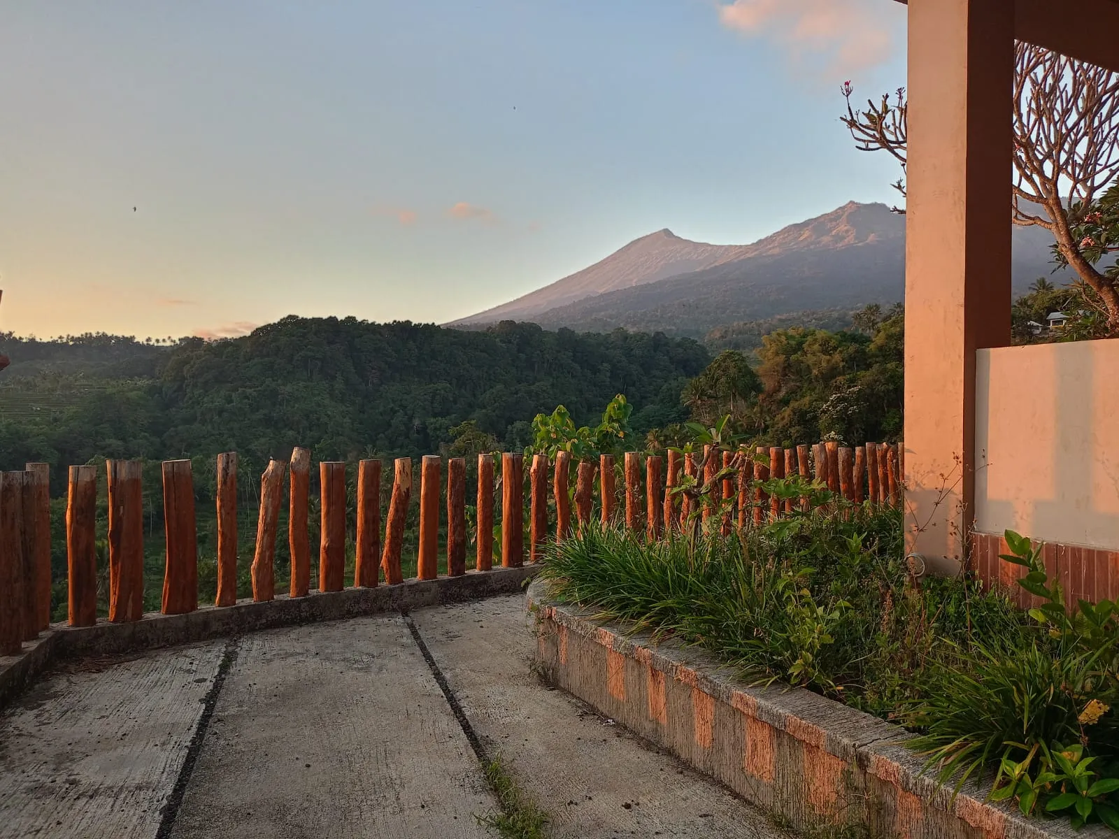 Senaru Lodge Image